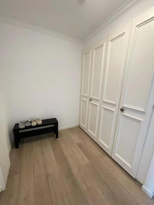 Perfect Lake View New Apartment Veytaux Bagian luar foto